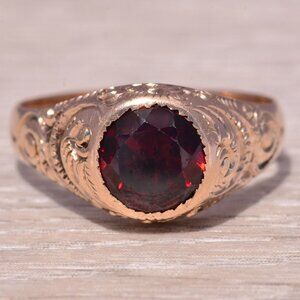 Men’s Garnet Ring in Rose Gold